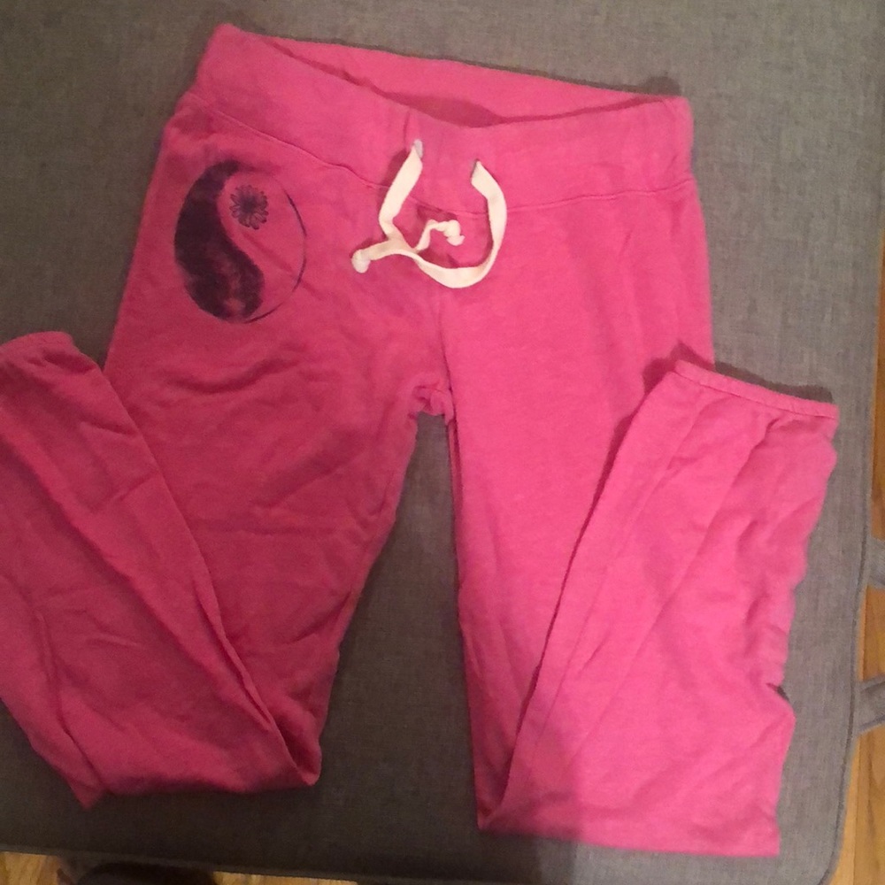 NWOT Delia’s pink summer sweatpants.